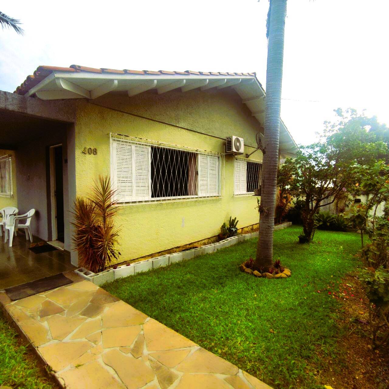 Casa 03 Dormitórios - Bairro Michel