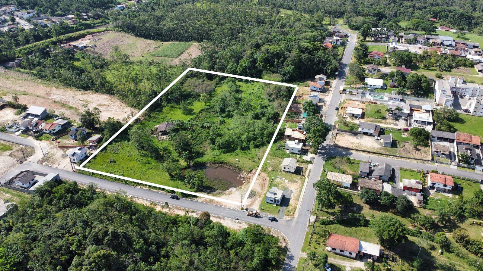 Terreno com 15.000m² - À 10 minutos do centro de Criciúma