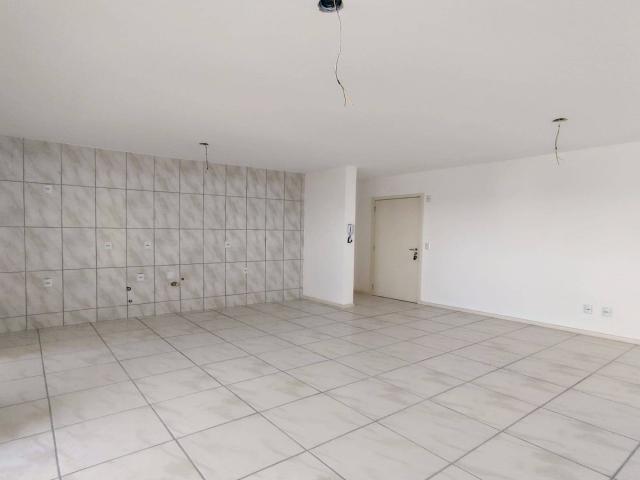 #126 - Apartamento para Venda em Criciúma - SC