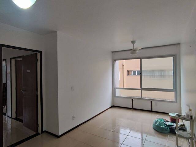 #381 - Apartamento para Venda em Criciúma - SC - 3