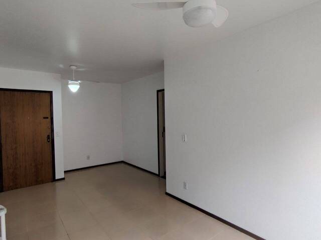 #381 - Apartamento para Venda em Criciúma - SC - 2