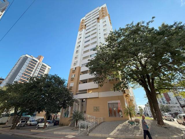 #388 - Apartamento para Venda em Criciúma - SC - 1