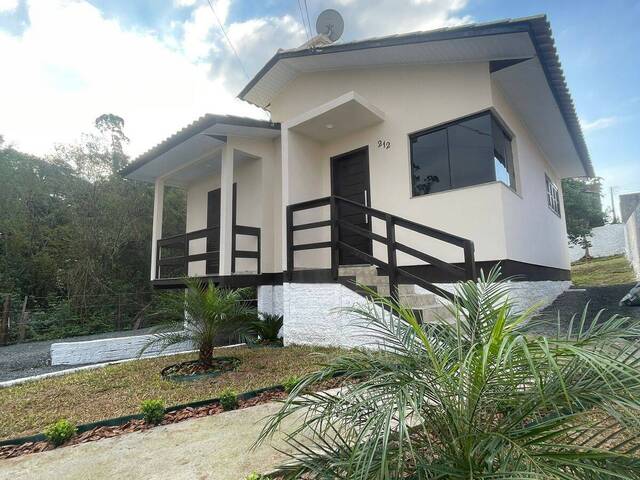 #319 - Casa para Venda em Criciúma - SC - 2