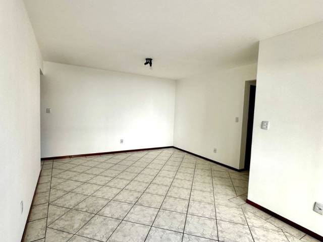 #413 - Apartamento para Venda em Criciúma - SC - 3