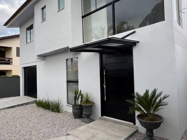 #426 - Casa para Venda em Criciúma - SC - 1