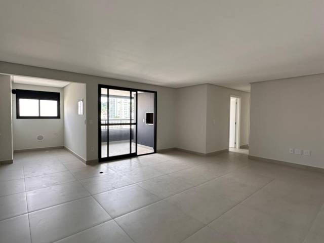 #445 - Apartamento para Venda em Criciúma - SC - 3