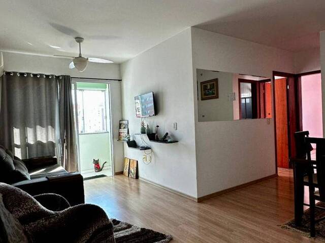 Apartamento para Venda em Criciúma - 4