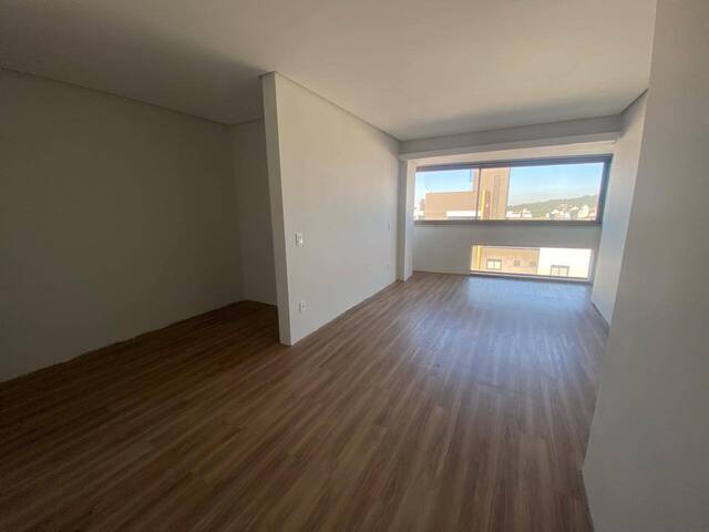 Apartamento para Venda em Criciúma - 4