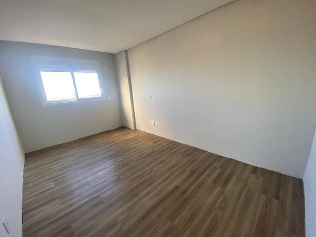 Apartamento para Venda em Criciúma - 5