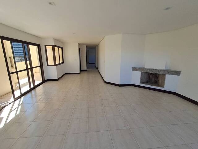 #542 - Apartamento para Venda em Criciúma - SC