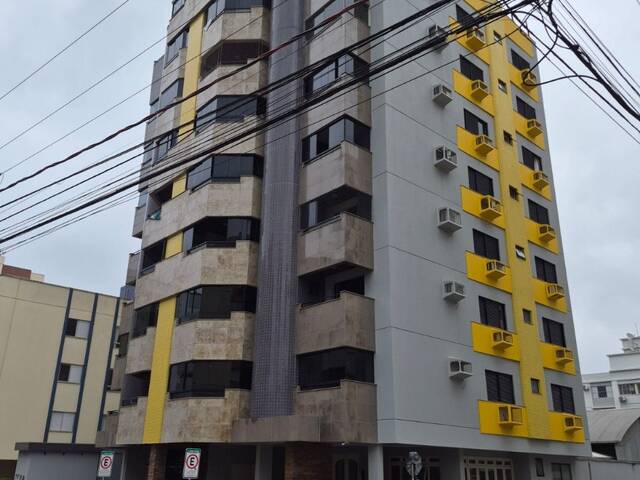 #556 - Apartamento para Venda em Criciúma - SC