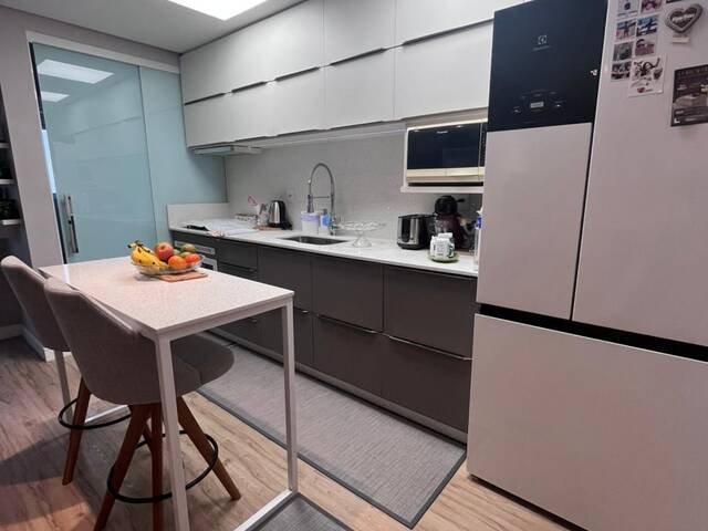 #562 - Apartamento para Venda em Criciúma - SC