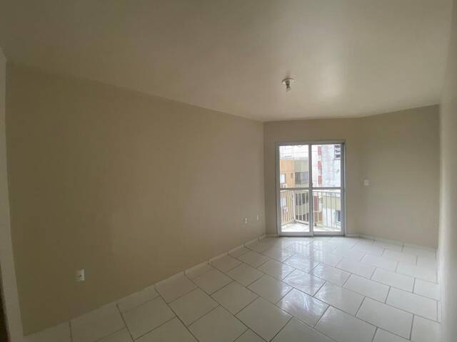 Apartamento para Venda em Criciúma - 4